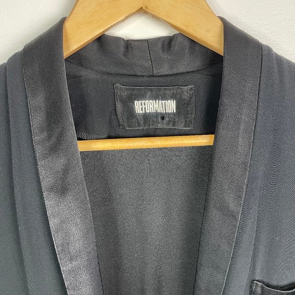 Reformation  Black  Satin Trim Button Down Blazer Cardigan  Oversized  Chic XS - Picture 2 of 5